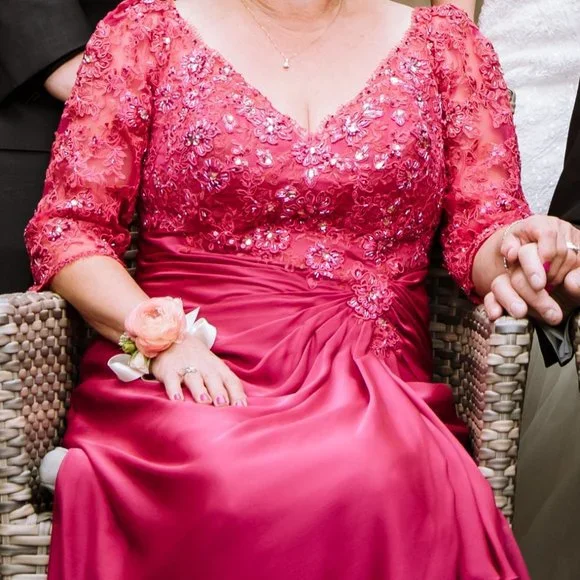 Stunning Raspberry Dress - Picture 1 of 3